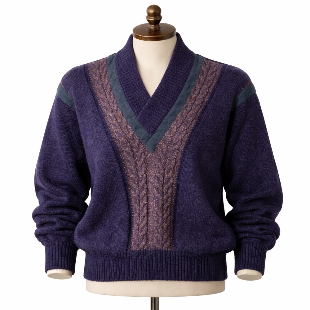 Bizzarro Navy Sweater featuring cable knit pattern in alpaca wool made in Italy